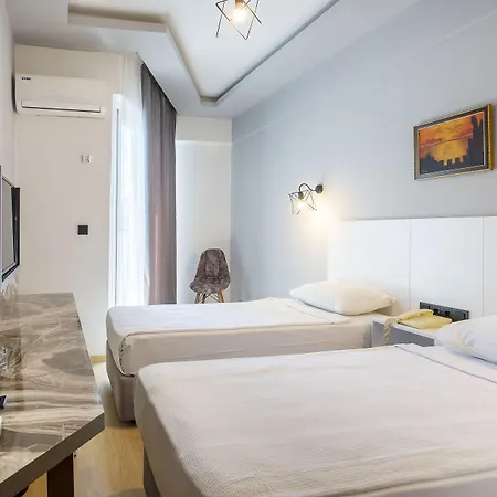 Aska Kleopatra 3* אלאניה