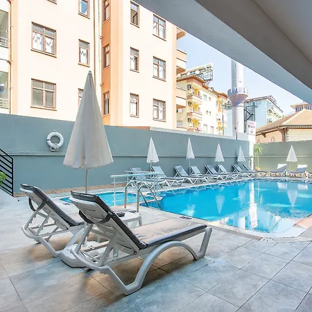 Hotel Aska Kleopatra 3*